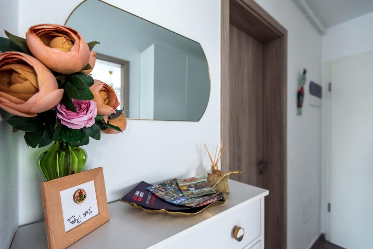 Lovely Chic Studio, On A Beautiful Promenade Daire Braşov Dış mekan fotoğraf